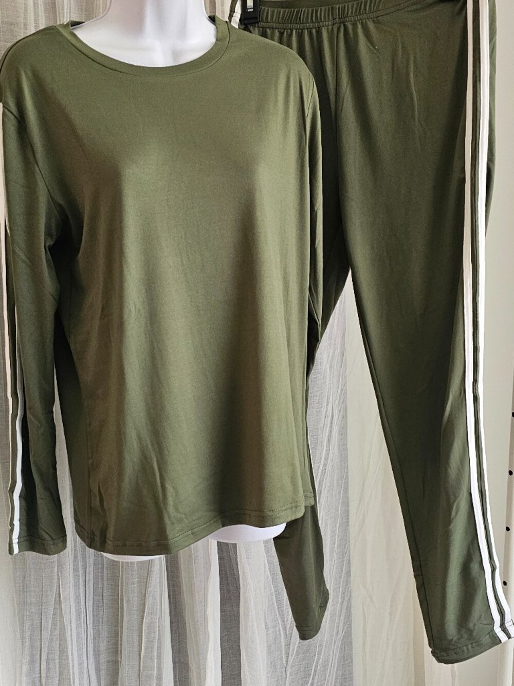 Women's Long Sleeve Crew Neck Running Gym Leggings Side Stripes Set Green Size